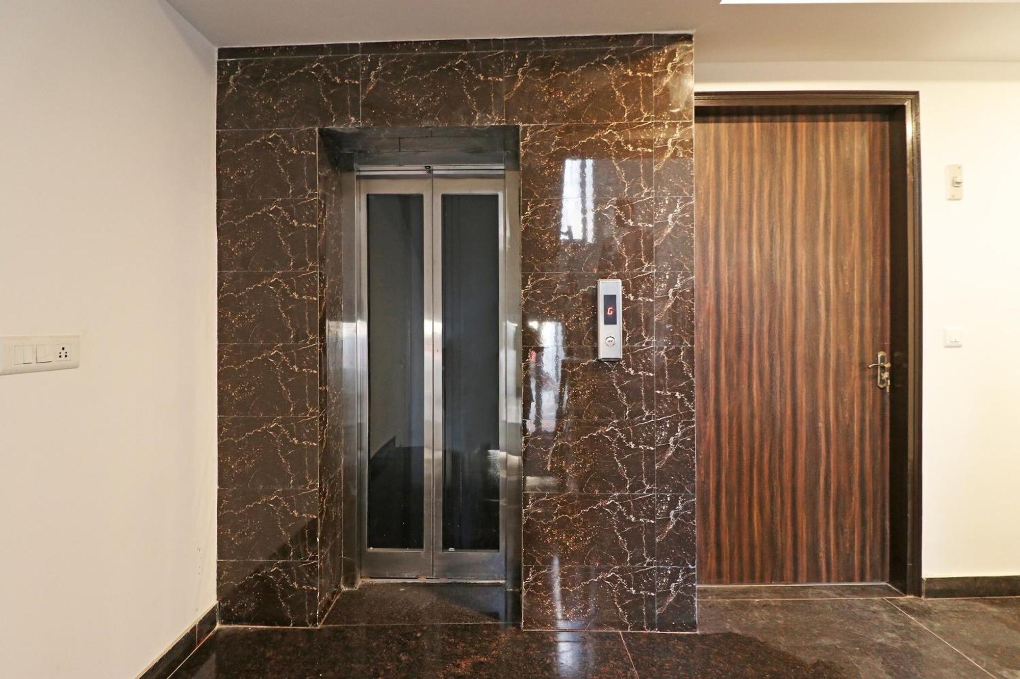 โอโย 10274 โฮเต็ล อมรา Hotel นิวเดลี ภายนอก รูปภาพ