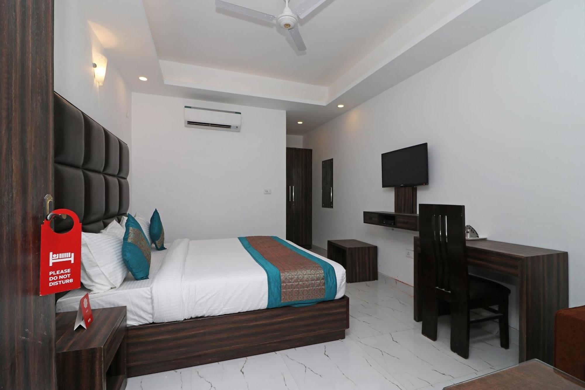 โอโย 10274 โฮเต็ล อมรา Hotel นิวเดลี ภายนอก รูปภาพ
